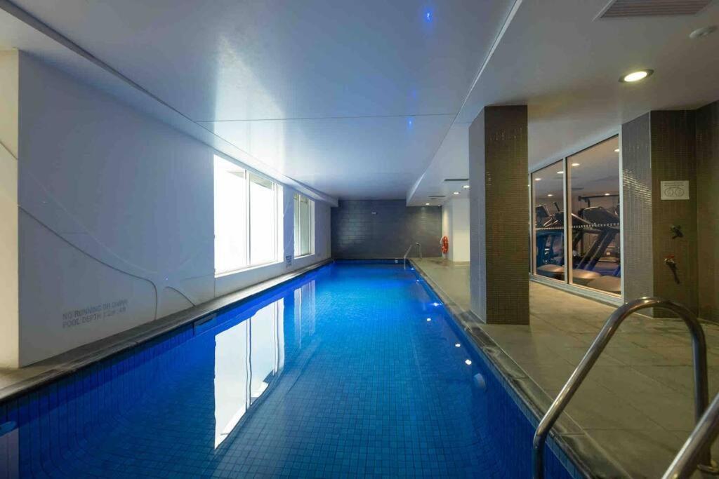 אדלייד City Apartment, Pool & Carpark מראה חיצוני תמונה